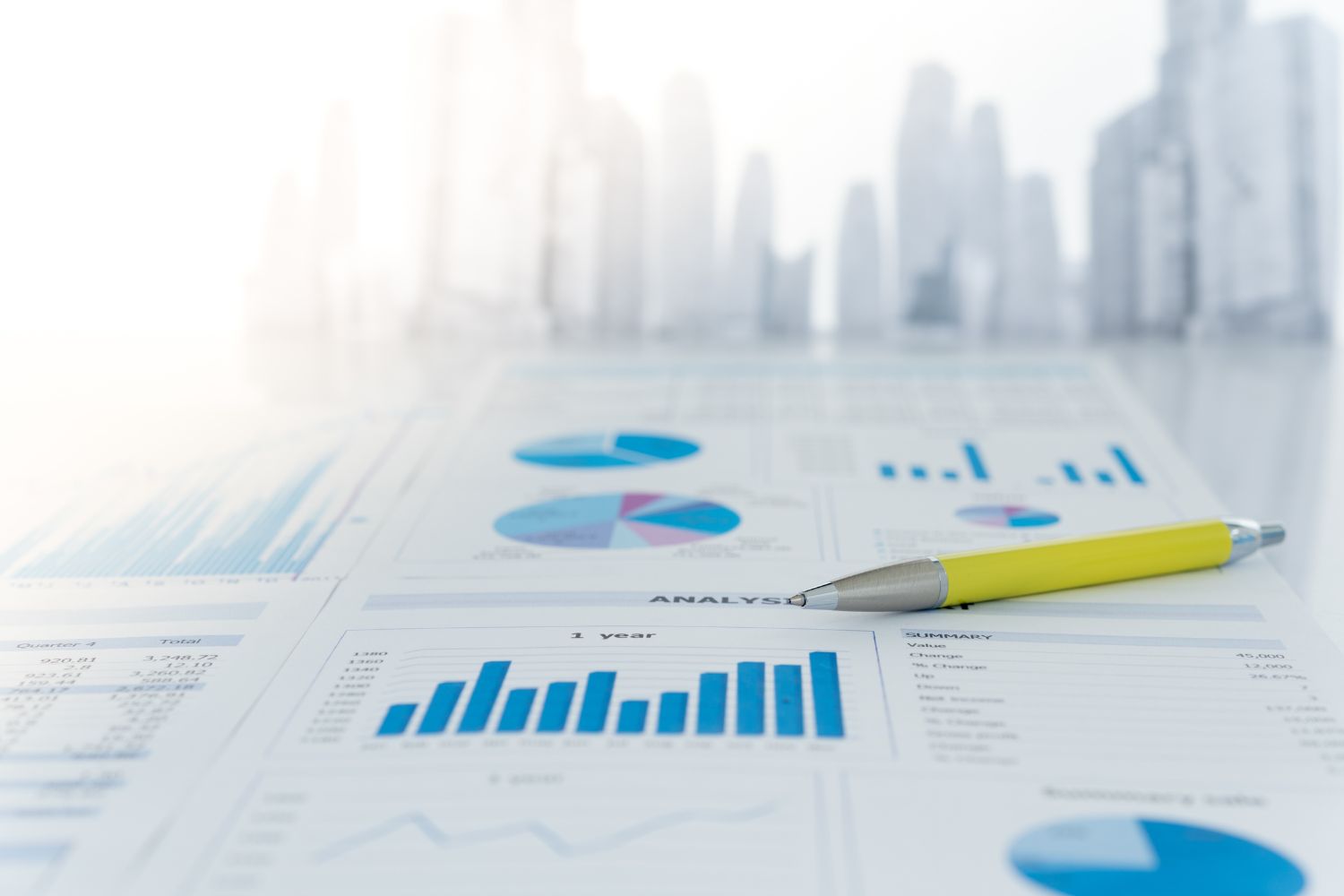 detailed reporting photo